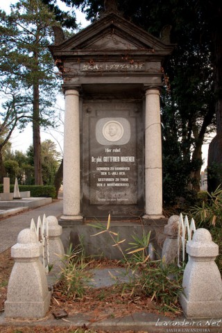 aoyama_graveyard- 022